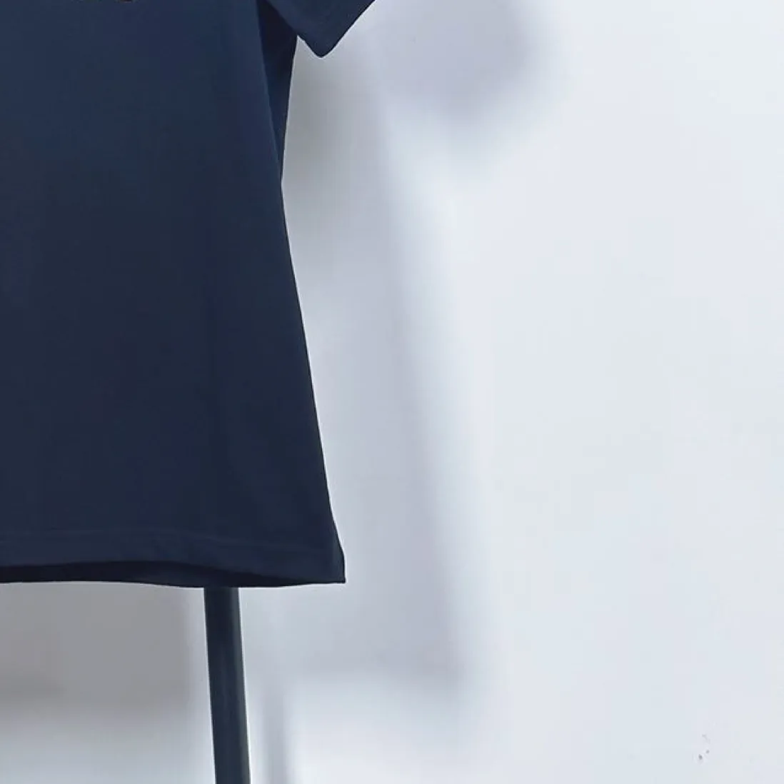 ：KK 10 Originals × T Same Style ： 1.320g ，100% ， ， ， 。 2. ， ， ， ， ！ 3. ， ， ， 。 4. ， Breathable ， Quality 。 ： ， 。 “Daily Log : Relarda” ，“goodday Hows your weather?” ， 。 ， ， 。 ：Black、White Size ：S-XL
